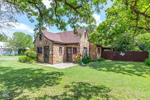 202 E Ross St, Rising Star, TX 76471 - Photo 5