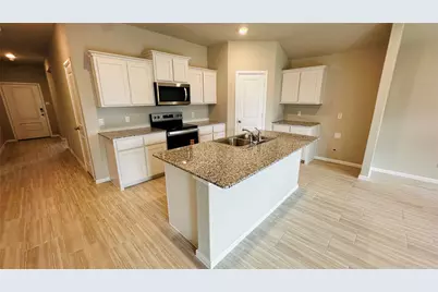 380 Wildrose Circle, Cleburne, TX 76033 - Photo 3