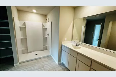 380 Wildrose Circle, Cleburne, TX 76033 - Photo 11