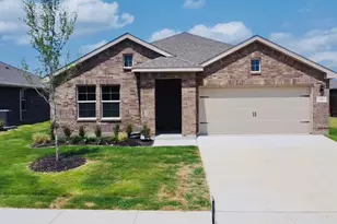 380 Wildrose Cir, Cleburne, TX 76033 - Photo 1
