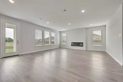 808 Hayes Court, Crowley, TX 76036 - Photo 11