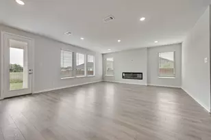 808 Hayes Ct, Crowley, TX 76036 - Photo 11