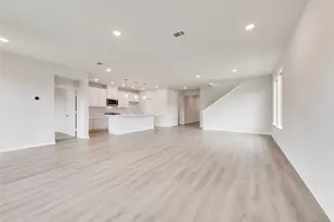 700 Marcus Ln, Crowley, TX 76036 - Photo 9