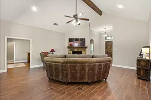 223 Ruby Dr, Weatherford, TX 76087 - Photo 7