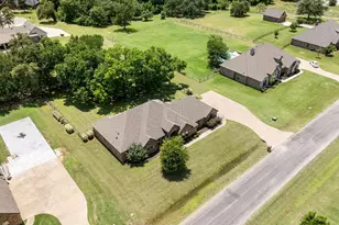 223 Ruby Dr, Weatherford, TX 76087 - Photo 37