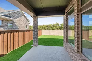 512 Long Trl, Mansfield, TX 76063 - Photo 3