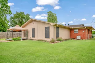 215 NE 32nd St, Paris, TX 75460 - Photo 3