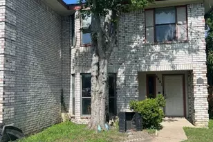 6401 Brownlee Ln, Arlington, TX 76018 - Photo 1