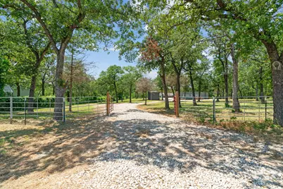 1385 Cr-1340, Chico, TX 76431 - Photo 21