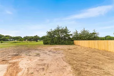 1109 E Navarro Avenue, Mart, TX 76664 - Photo 29