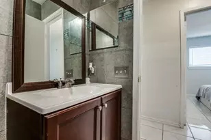 825 Cherry Hills Dr, Lancaster, TX 75134 - Photo 15