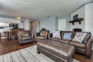 825 Cherry Hills Dr, Lancaster, TX 75134 - Photo 7