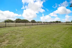 7336 St Augustine Dr, Cleburne, TX 76033 - Photo 25