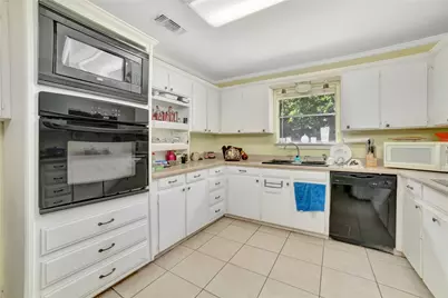 6021 Sycamore Creek Road, Edgecliff Village, TX 76134 - Photo 15