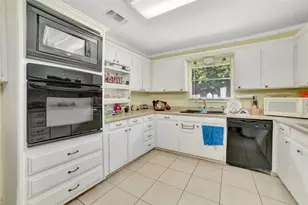 6021 Sycamore Creek Rd, Edgecliff Village, TX 76134 - Photo 15