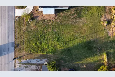 305 Ussery Street, Bowie, TX 76230 - Photo 3