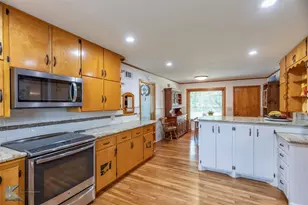 503 S Central Ave, Knox City, TX 79529 - Photo 17