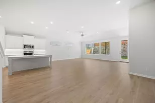 1437 Red Clover Ave, Van Alstyne, TX 75495 - Photo 11