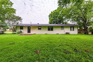 522 E Kempner St, Mabank, TX 75147 - Photo 15