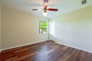 522 E Kempner St, Mabank, TX 75147 - Photo 7