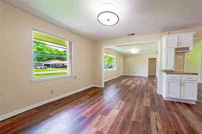 522 E Kempner Street, Mabank, TX 75147 - Photo 3