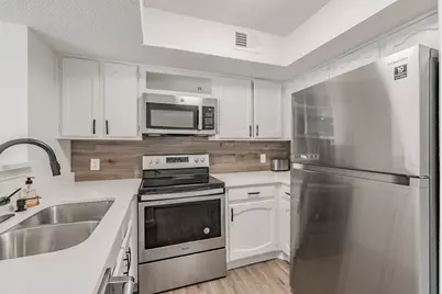 3101 Sondra Drive #201, Fort Worth, TX 76107 - Photo 7