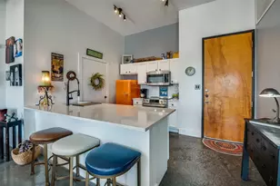 2502 Live Oak St, Dallas, TX 75204 - Photo 3