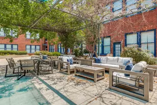 2502 Live Oak St, Dallas, TX 75204 - Photo 23