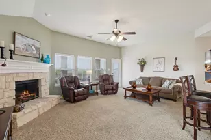 6806 Bear Ln, Greenville, TX 75402 - Photo 7