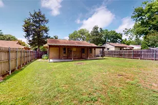 10502 Aledo Dr, Dallas, TX 75228 - Photo 9