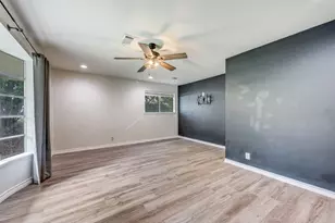 1001 Windsor Dr, Sherman, TX 75092 - Photo 9