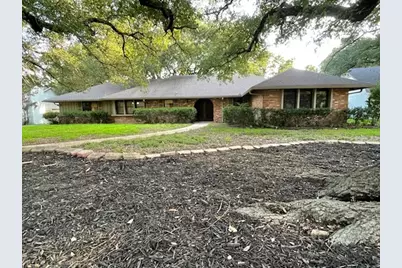 5619 Lake Jackson Street, Waco, TX 76710 - Photo 1