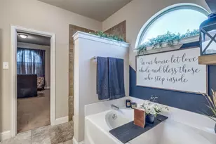 3717 Dutch Iris Ln, Forest Hill, TX 76140 - Photo 13