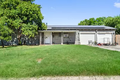 2336 Moneda Street, Haltom City, TX 76117 - Photo 3