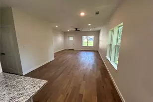 622 E Woodard St, Denison, TX 75021 - Photo 11