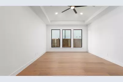 712 Bear Creek Drive, Hurst, TX 76054 - Photo 11