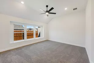 324 Chestnut Ln, Glenn Heights, TX 75154 - Photo 19