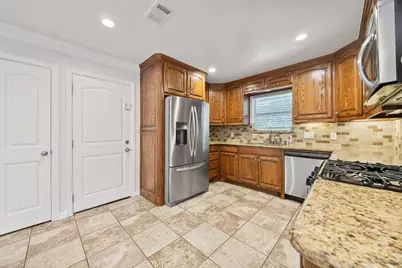 6512 Wrigley Way, Fort Worth, TX 76133 - Photo 15