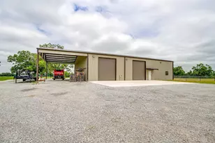 3019 Orchard Rd, Bowie, TX 76230 - Photo 37