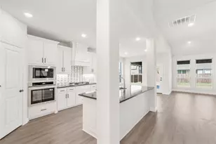 407 Atlas Cedar Dr, Glenn Heights, TX 75154 - Photo 13