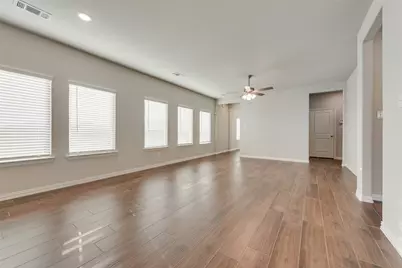 221 Cranz Farm Drive, Saginaw, TX 76179 - Photo 9