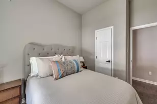 2612 Houston Ct, Granbury, TX 76048 - Photo 13