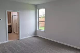 953 Traction Trl, Cleburne, TX 76031 - Photo 5