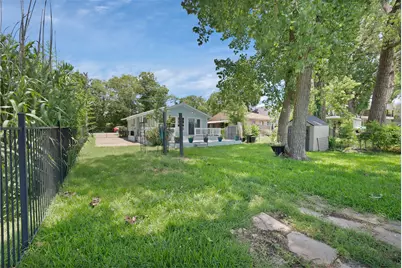 2425 E Lake Drive, Weatherford, TX 76087 - Photo 27