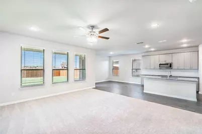 112 Cole, Pilot Point, TX 76258 - Photo 5