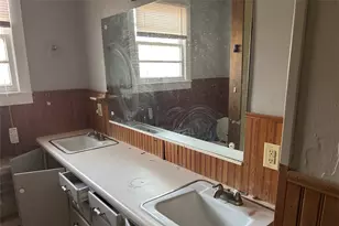 701 S Clements St, Gainesville, TX 76240 - Photo 27