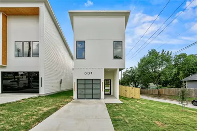 601 S Moore Street, Dallas, TX 75203 - Photo 1