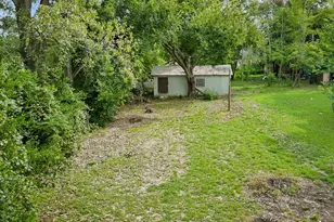 706 Spruce St, Teague, TX 75860 - Photo 1