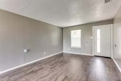 3126 Hunter Street, Fort Worth, TX 76112 - Photo 3