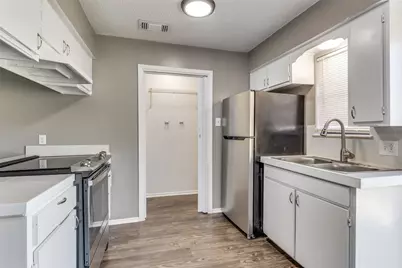 3126 Hunter Street, Fort Worth, TX 76112 - Photo 9